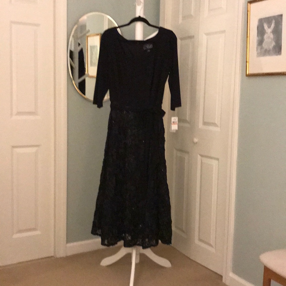 Alex Evenings plus size tea length formal dress